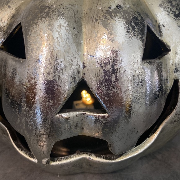 Ceramic Halloween Light UP Pumpkin Stack - Picture 3 of 7